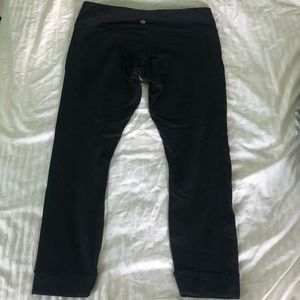 Lululemon cropped yoga pant